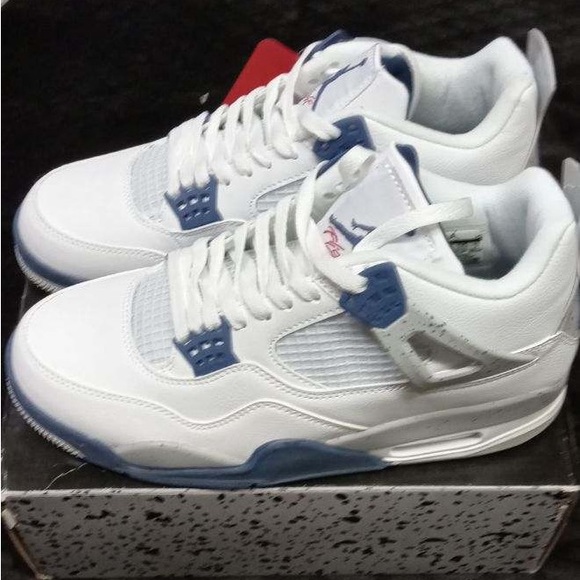 Jordan 4 - Picture 1 of 4